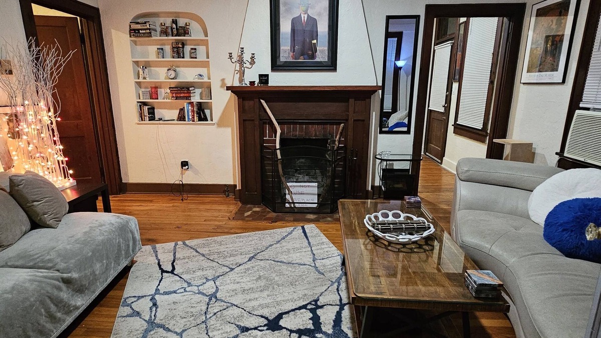 Gainesville Cottage | 2 Blocks to UF Campus in Midtown & 10min Walk to Ben Griffin Stadium, Free Wi-Fi