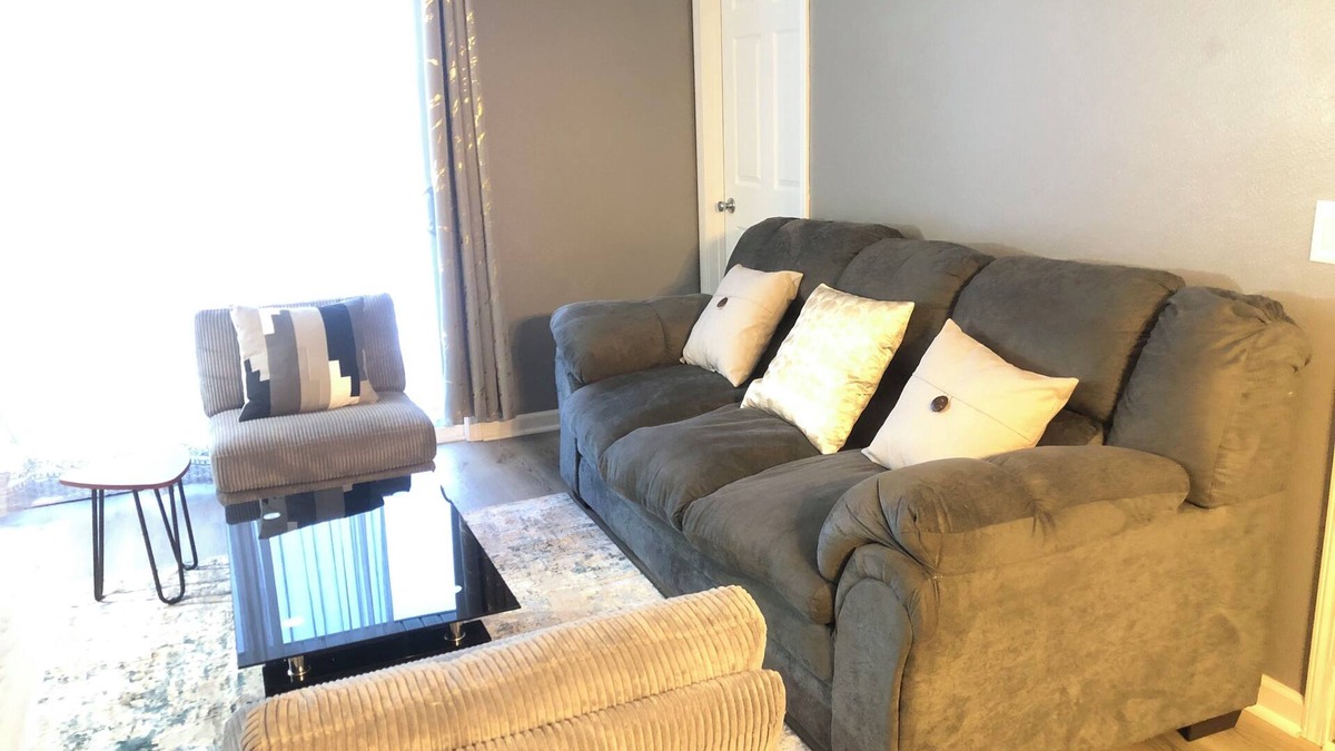 Kentwood Apartment | 2 BR 2 BA Cozy Retreat Near Everything