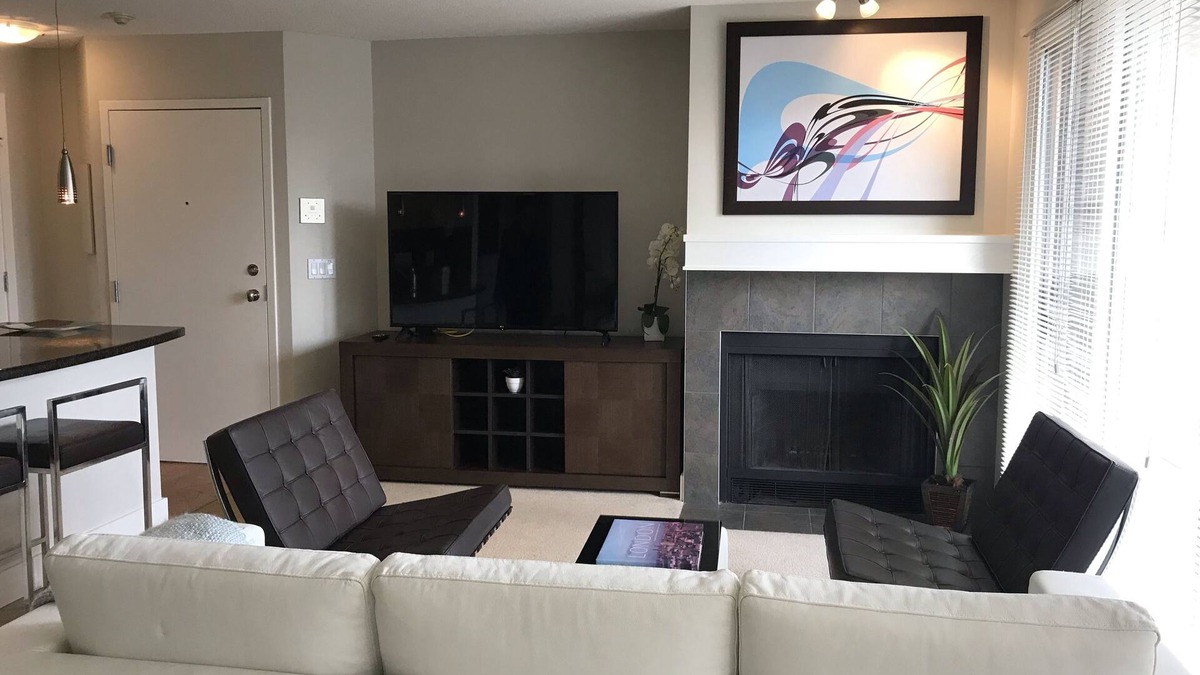 Coach Hill Condo | 2 BR, 2 BA Newly Renovated Condo with Pool
