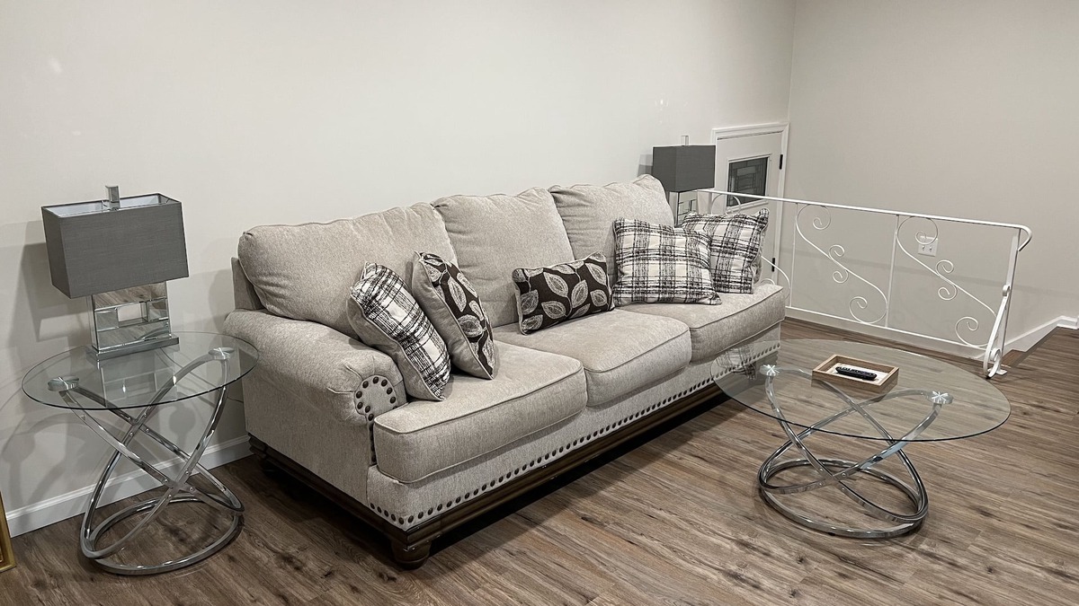 Northeast Philadelphia Apartment | 2 br apartment at the heart of Northeast Phila