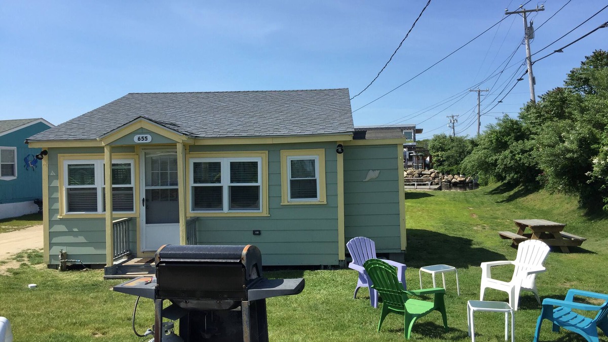 Snug Harbor Cottage | 2 BR East Matunuck cottage 7 min walk to beach, steps from Salt Pond