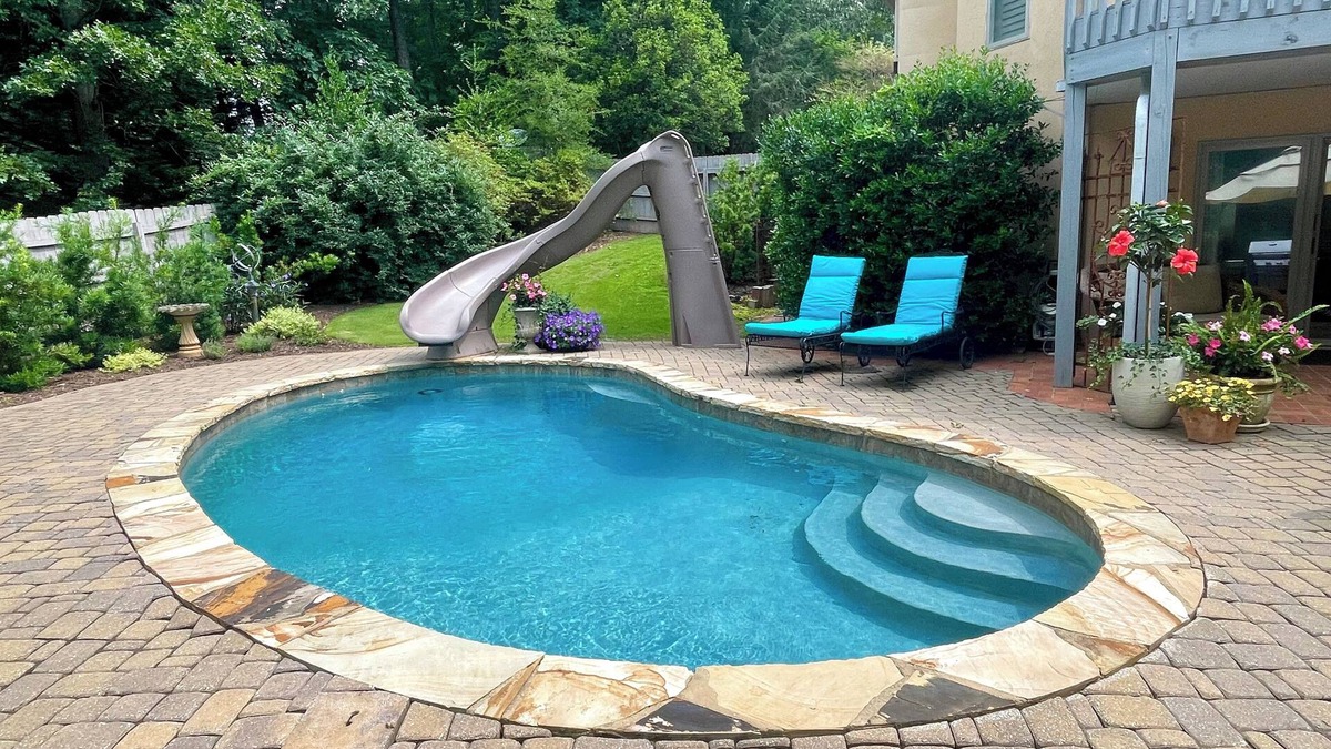 Flowery Branch House | 2 BR Hidden Gem with Lake Access, Pool & Hot Tub 15 Min from Lanier Islands