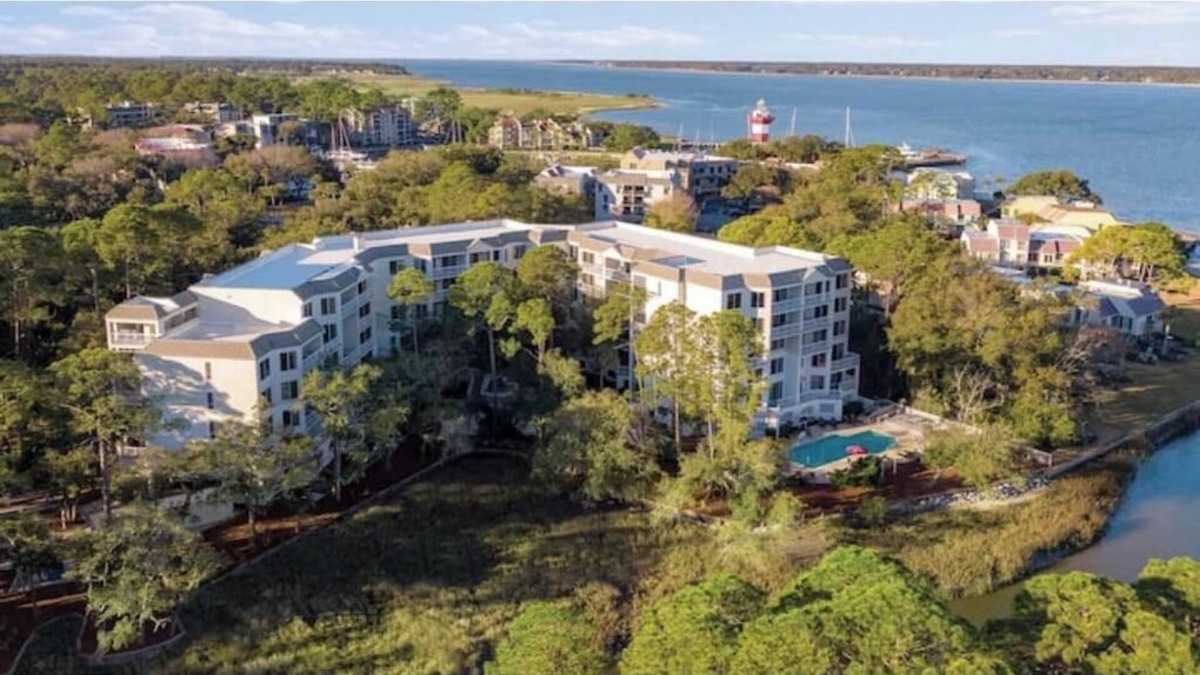 Harbour Town Resort | 2 Br Marriott Harbour Club