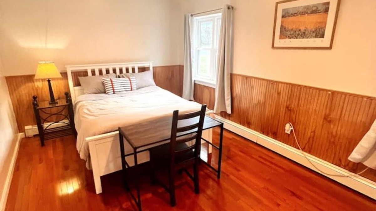 Woodbridge Apartment | 2 BR Private Suite Near Major Hospitals|Yale & DT