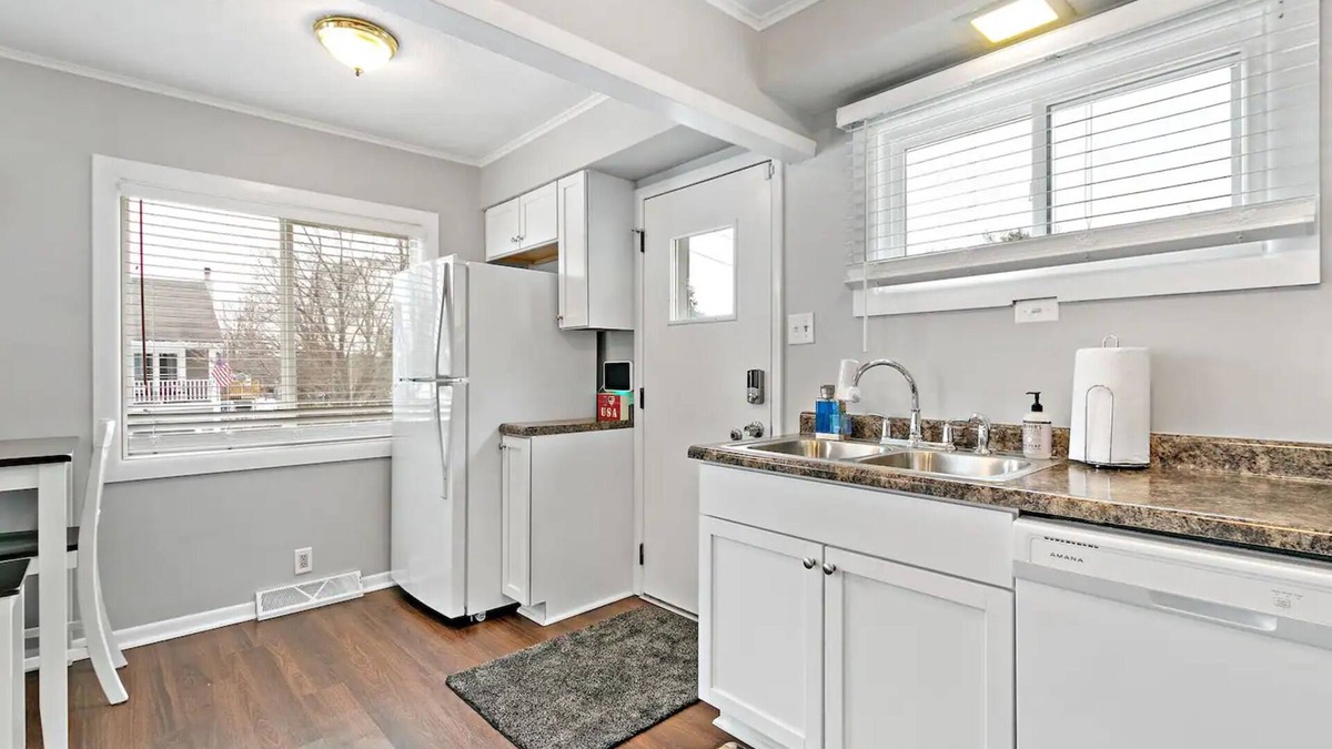 Oakwood Hills House | 2 BR remodeled home near Cary/Crystal Lake/McHenry