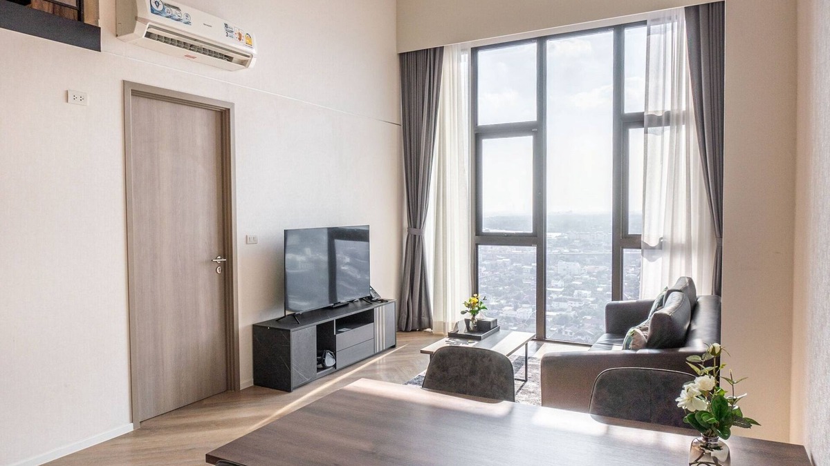 Phra Khanong Condo | 2 BR/Sukhumvit 87/Monthly