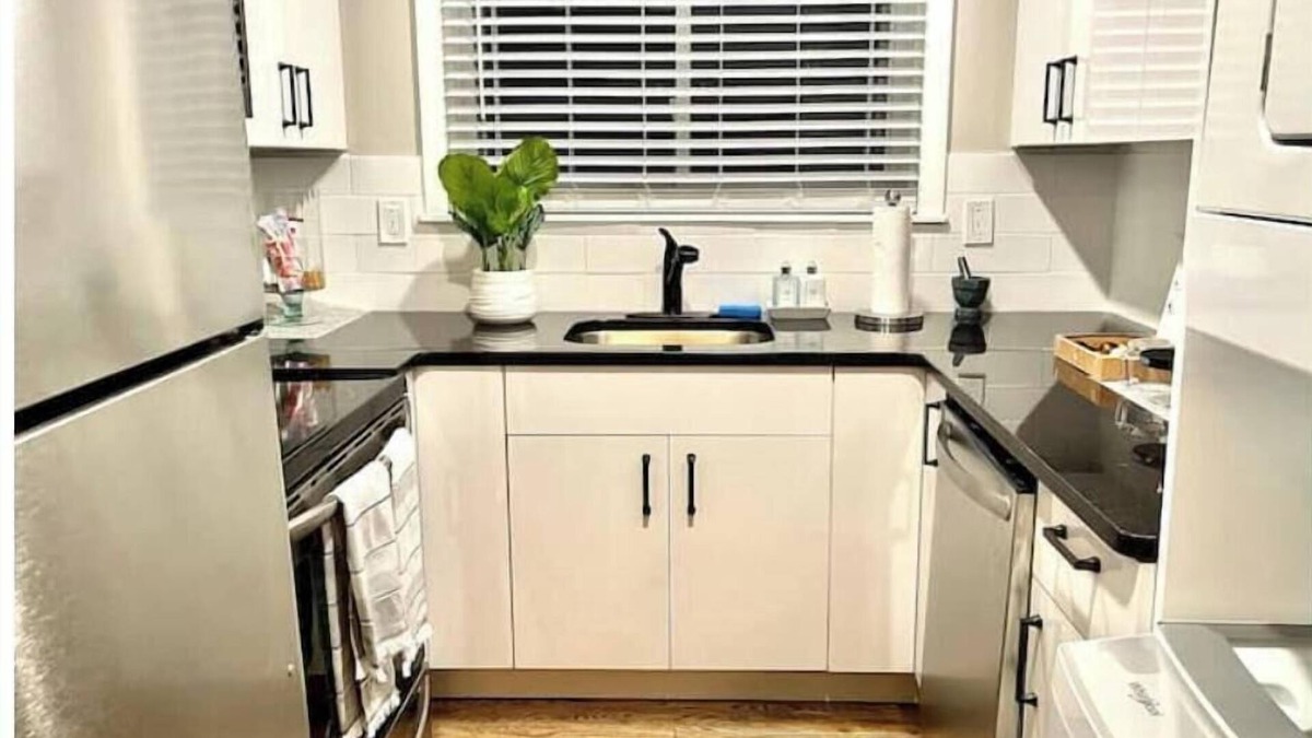 Binghamton Apartment | 2 Br -Symphony on the Park - Gorgeous Design