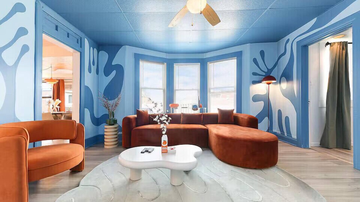 Brighton Heights House | 2-BR Vibrant Home | Fire Pit | Sleeps 4 | Downtown | PA