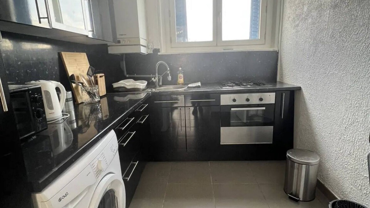 Besancon Apartment | 2 Chambres & Parking