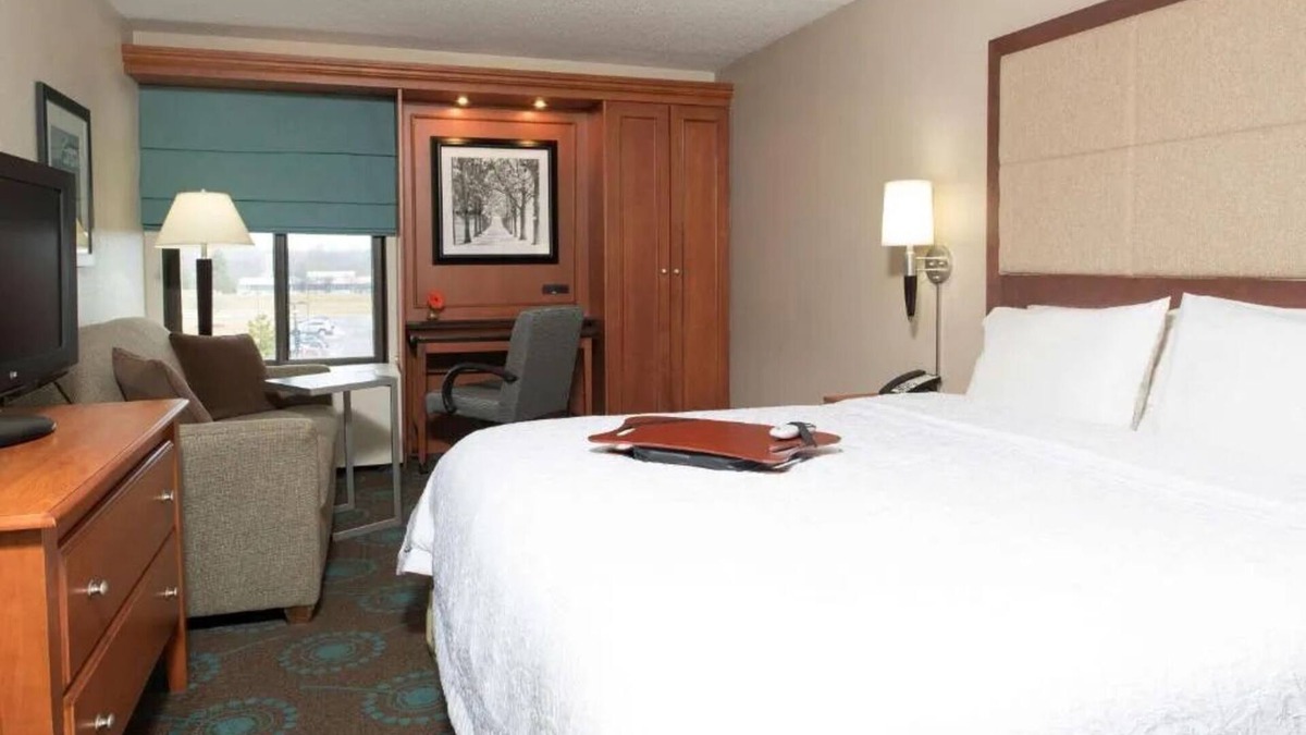 Thurston Hotel | 2 Charming Suites Near UM w/Free Breakfast & Heated Pool, Plus Free Parking