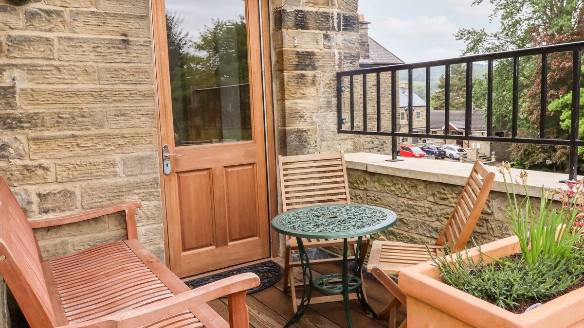 Pateley Bridge Cottage | 2 CHEWS COTTAGE, family friendly, with a garden in Pateley Bridge
