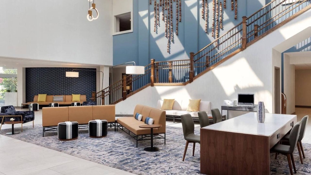 Iselin House | 2 Chic Accommodations w/Restaurant & On-Site Parking! Walking distance to Metro