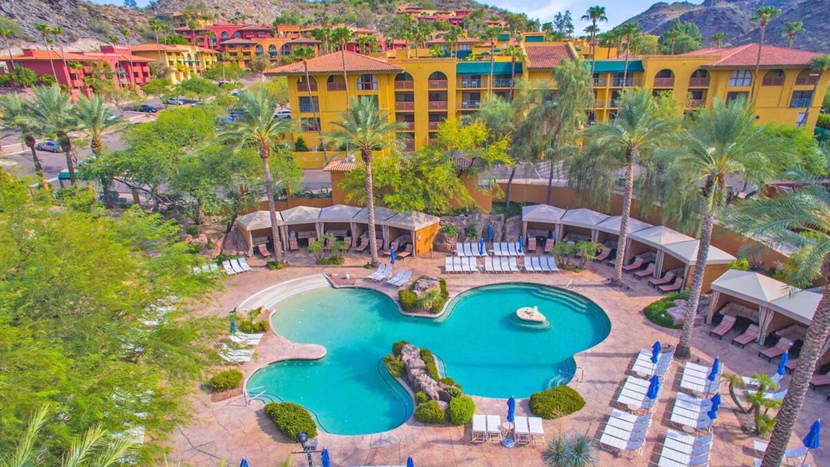 North Mountain Hotel | 2 Comfortable Resort Rooms in Mountain Resort w/Seven Pools & Water Slide