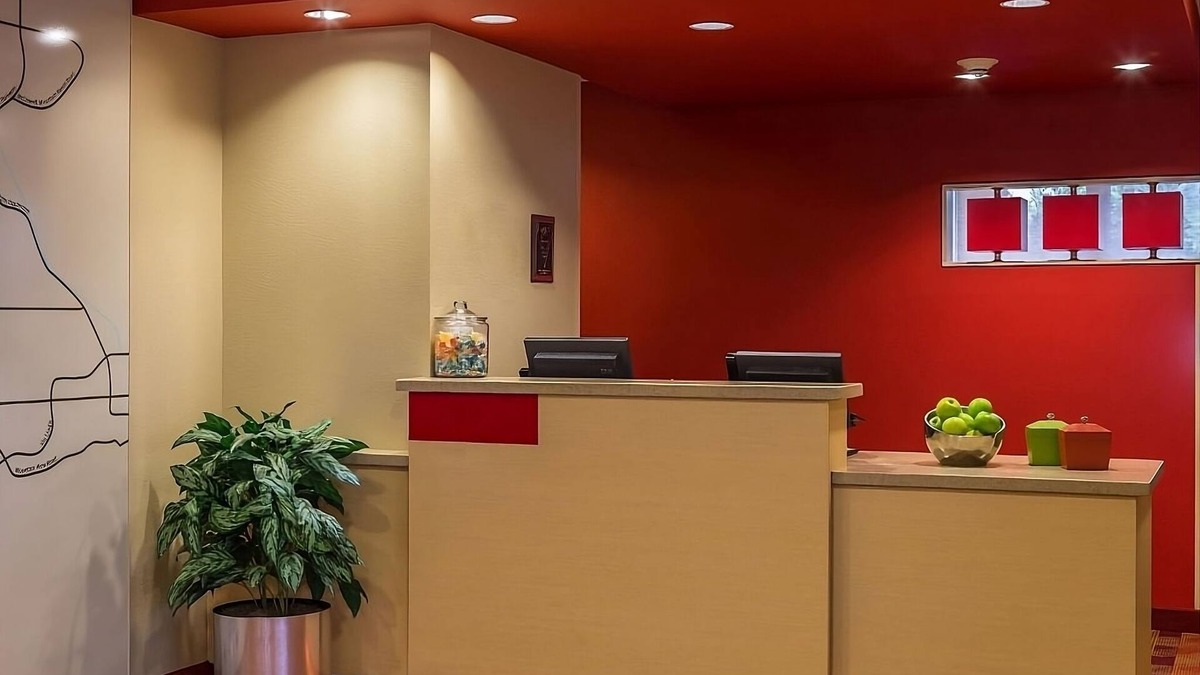 Shea Business Park Hotel | 2 Comfortable Units, For Family Adventure in Scottsdale, Kitchen, Pool!