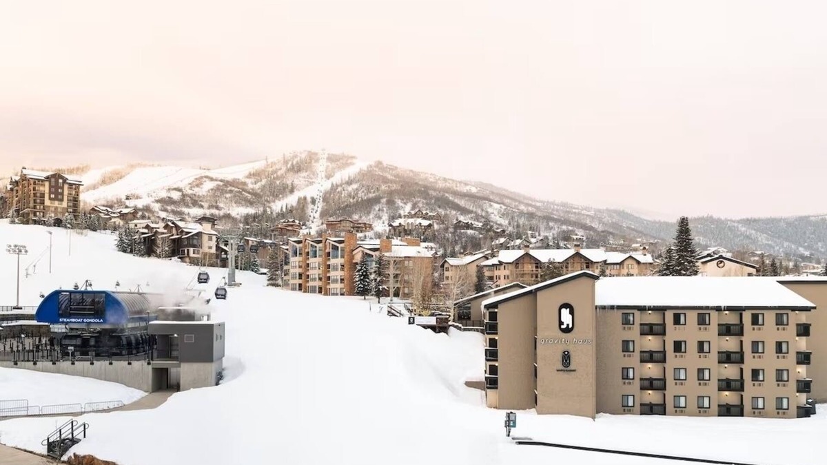 Steamboat Springs Hotel | 2 Comfortable Two Queen Rooms at Gravity Haus, Hot Tub & Free Parking