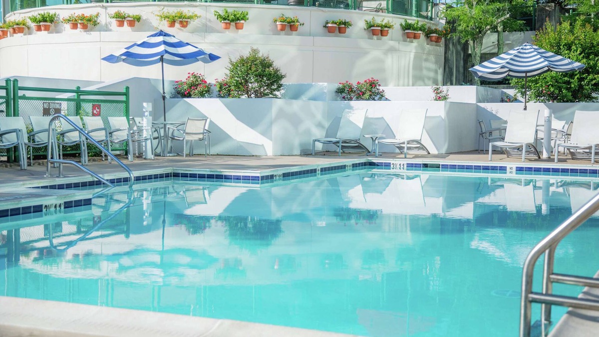 Lexington Hotel | 2 Connecting Suites at a Hotel