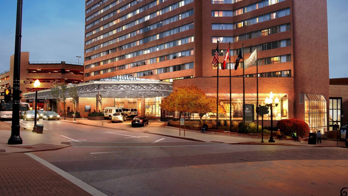 Downtown Albany Hotel | 2 Connecting Suites at a Hotel