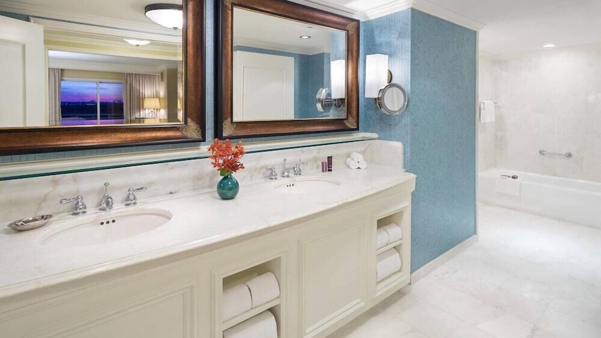 Florida Central Atlantic Coast Hotel | 2 Connecting Suites at a 5⭐️ Hotel