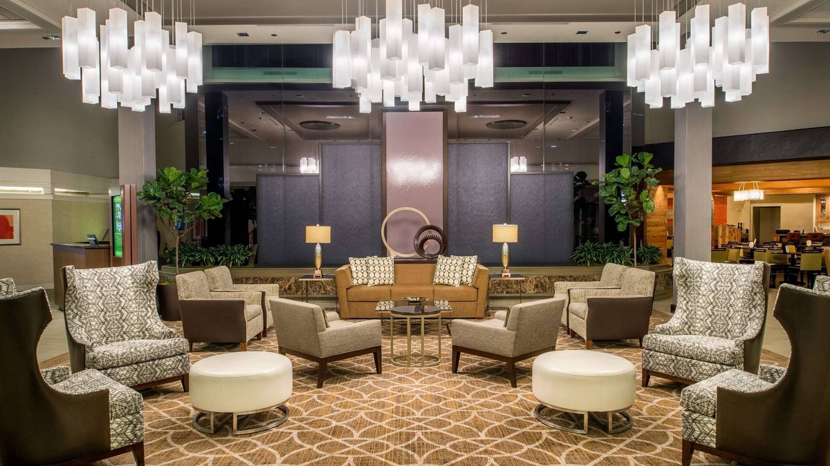 Lloyd District House | 2 Connecting Suites at a 4⭐️ Hotel