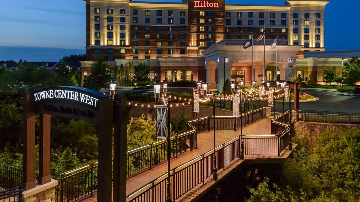 Short Pump Hotel | 2 Connecting Suites at a 4⭐️ Hotel