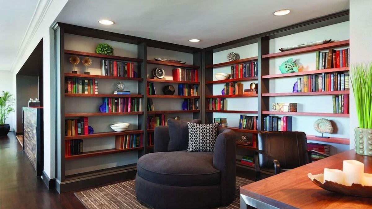 Historic District - North Hotel | 2 Connecting Suites at a 4⭐️ Hotel