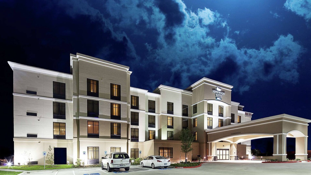 Victoria Apartment | 2 Connecting Suites at a Hotel