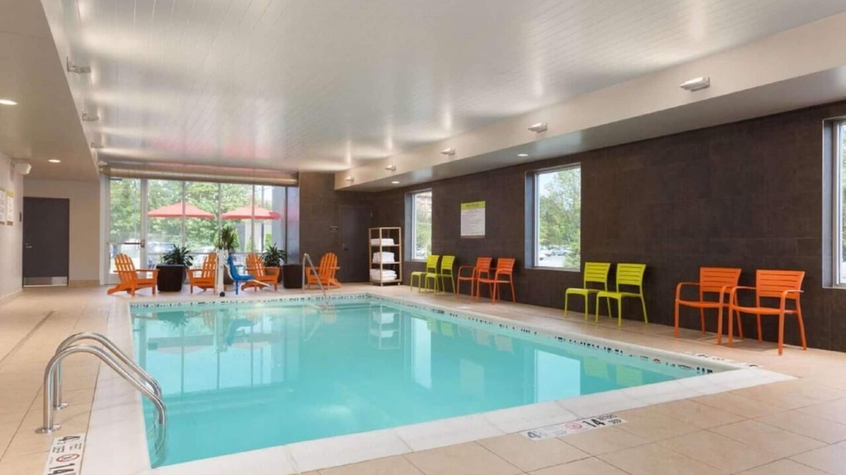 Newtonville Hotel | 2 Convenient Units w/Free Breakfast, Pets Allowed. Near Six Mile Waterworks