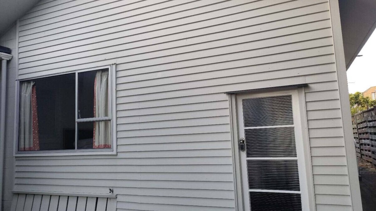 Epsom House | 2 Double Bed including 1 double sofa bed Studio, 7a Rangiatea Road, Epsom