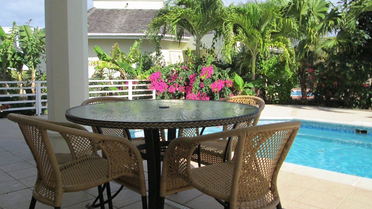 Lowlands Villa | 2 Double Bed-Room Villa, Own Private Pool, Golf Course and Ocean Views, Sleeps 4