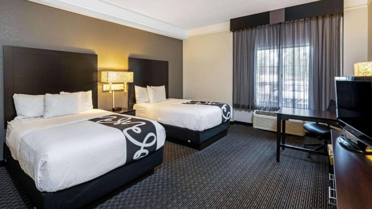 Superstition Springs Hotel | 2 Double Beds ADA at La Quinta Inn & Suites by Wyndham Mesa Superstition Springs