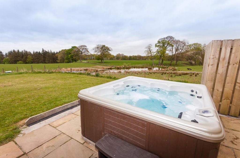 Linlithgow Apartment | 2 Eden at Williamscraig Holiday Cottages