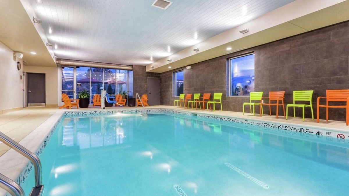 Newtonville Hotel | 2 Family-Friendly Units with Free Breakfast and Free Parking!