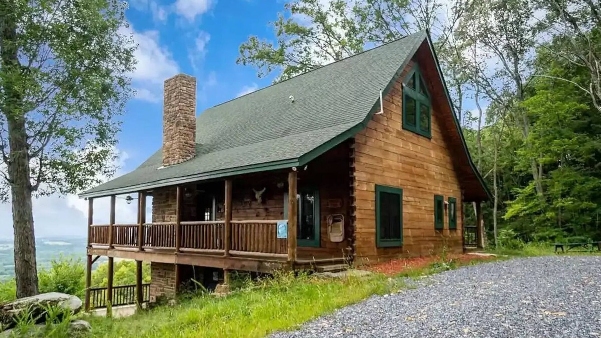 Luray Cabin | 2 Family Log Cabin ❃ A+ Vistas ❃ Starlink ❃ Fire Pit ❃ 15 miles to National Park