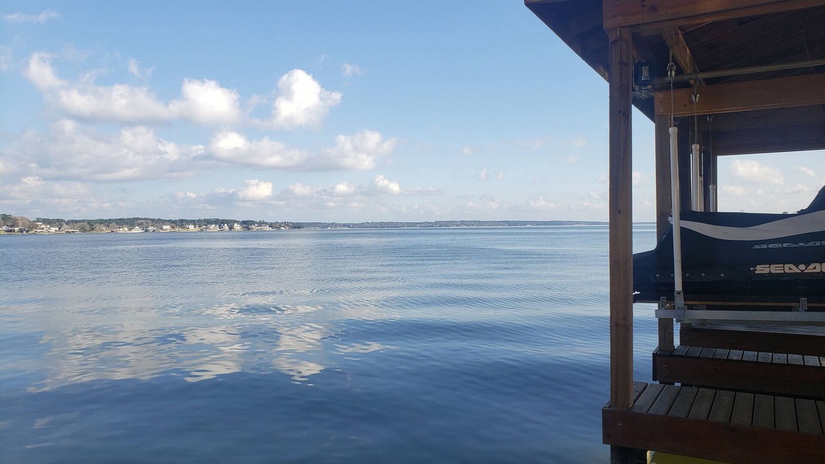Onalaska House | 2 Free Kayaks, Newly renovated home with huge patio space to relax!