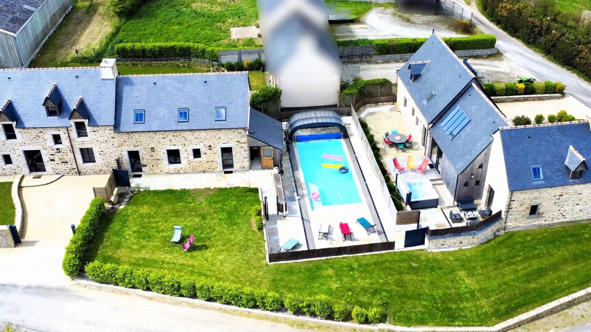 Bourg-Blanc Villa | 2 Gîtes à la campagne 14 pers, piscine, jacuzzi