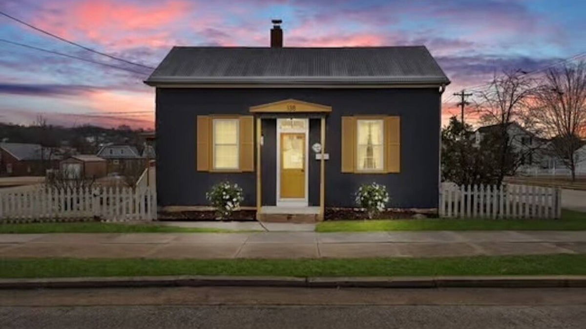 Hermann House | 2 Guesthouses, One Location! The Shanty & The Shed, Hermann Mo-Sleeps 4-8