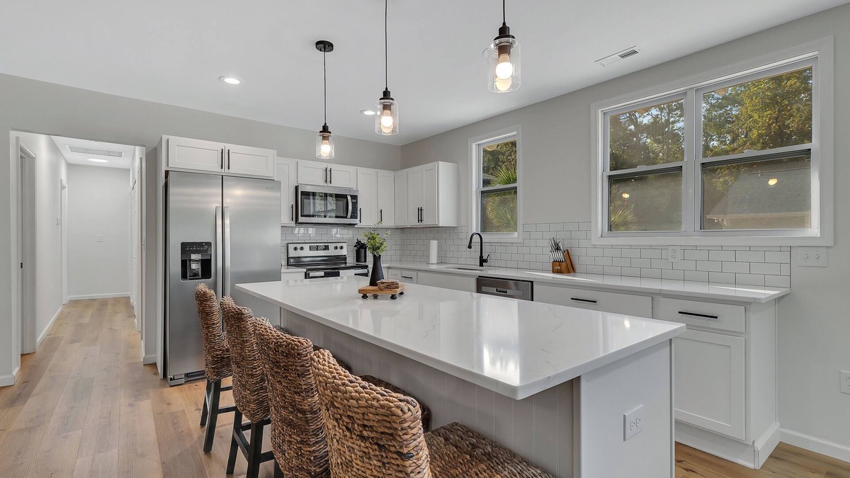 Kirkland House | 2 Homes! Coastal Vineyard Estate