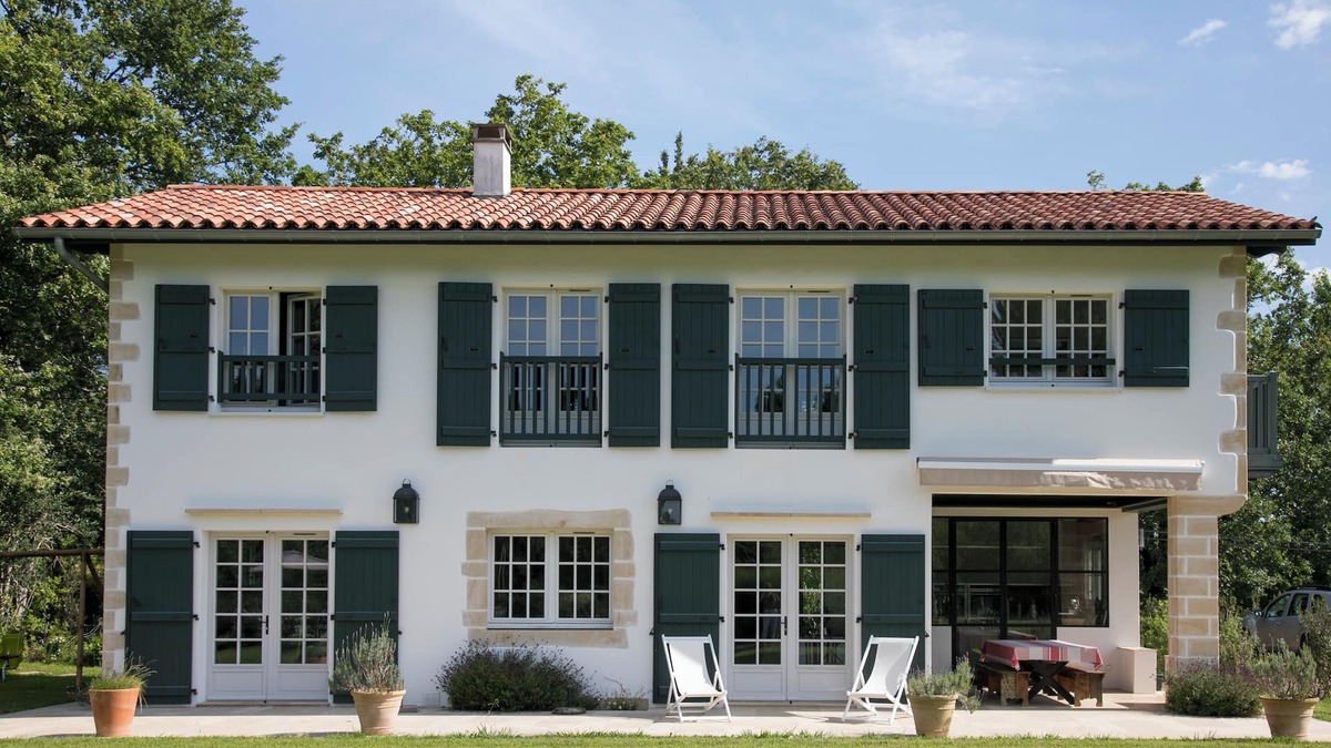 Ascain House | 2 houses on 65.000 sq ft closed/18p Outstanding view Climatisation Heated pool