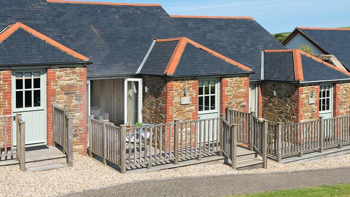 Bugford Cottage | 2 KEEPER'S COTTAGE, HILLFIELD VILLAGE in Dartmouth