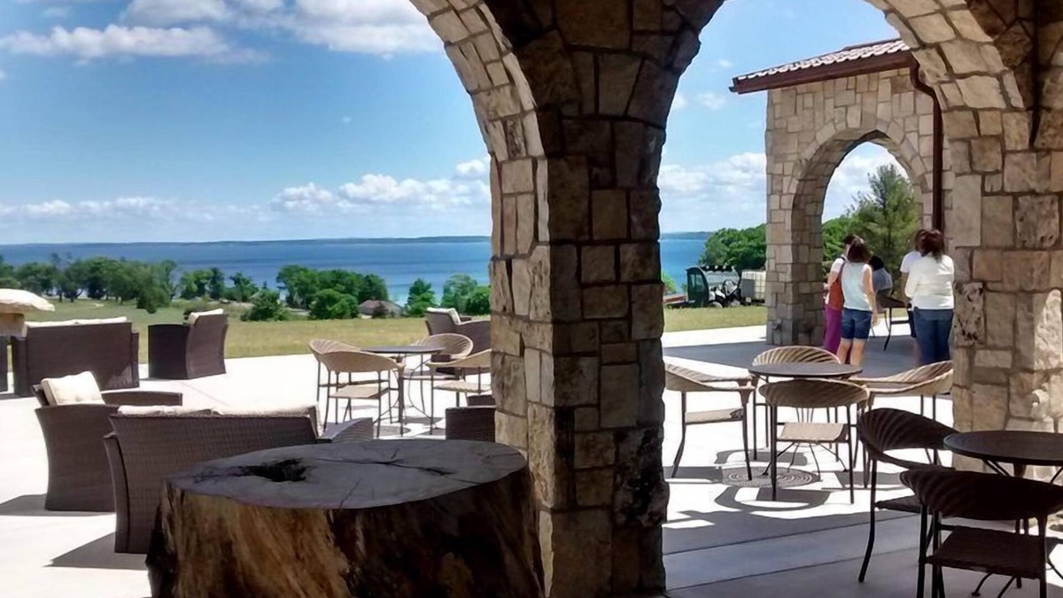 Acme Condo | 2 King BDR with a Loft Golf Course 5569