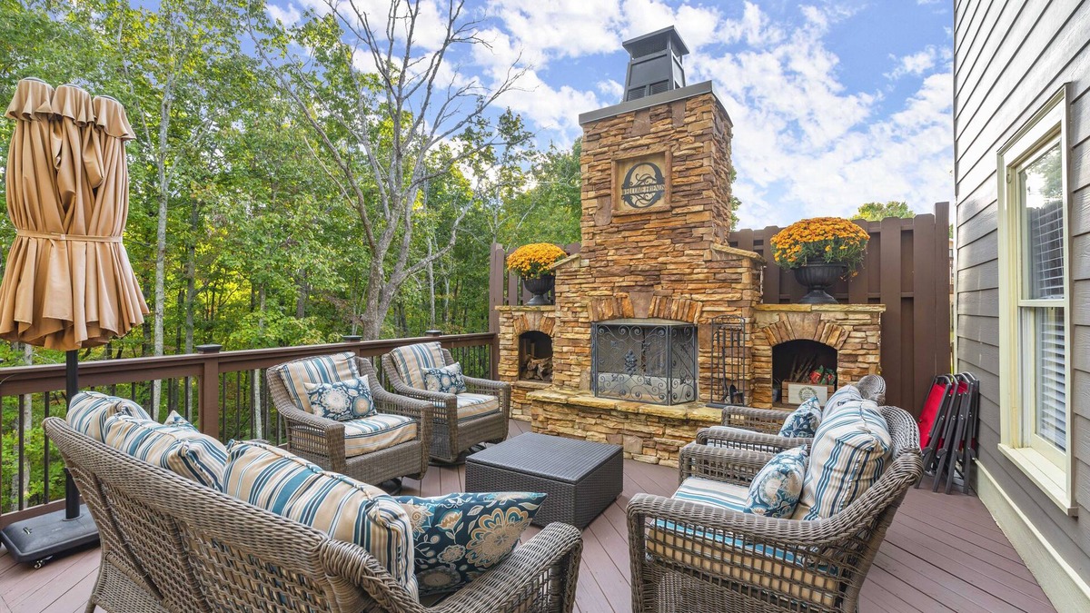 Canton Apartment | 2 King Beds, Outdoor Fireplace and Air Hockey