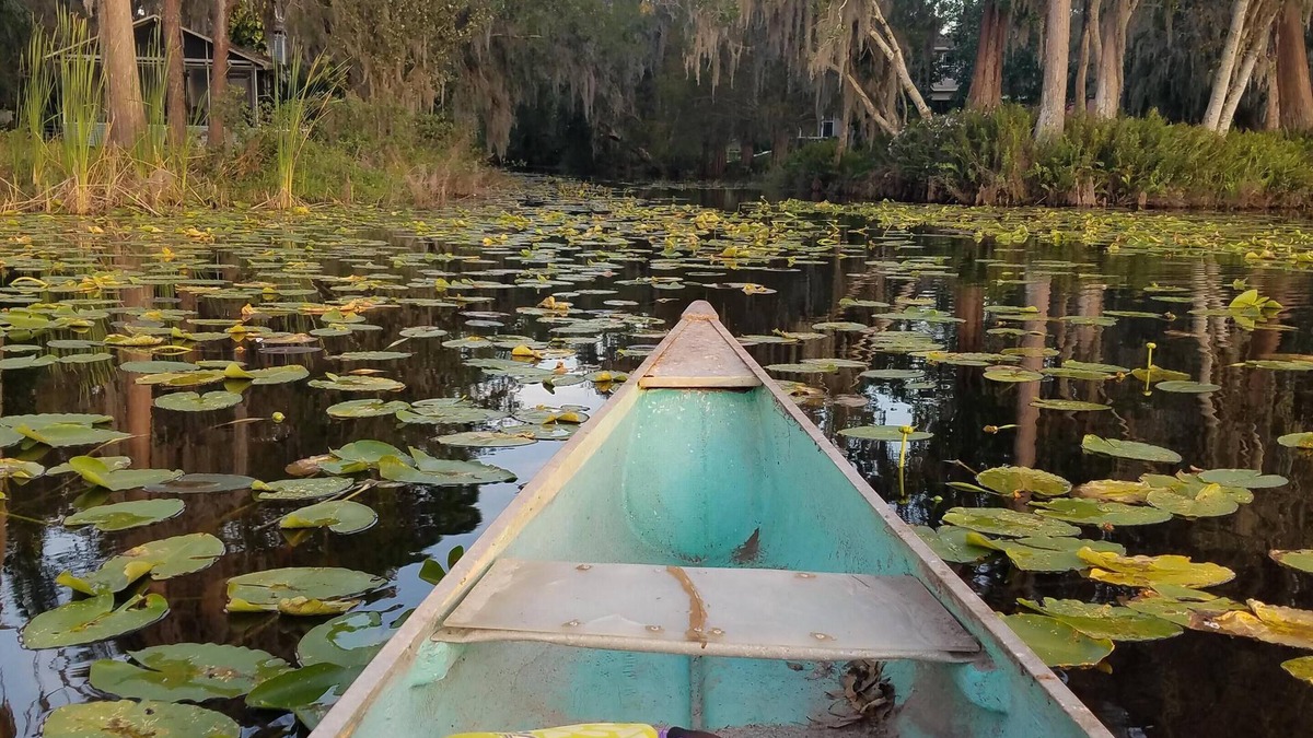 Keystone House | 2 kitchens, Canoe, kayak on Sunset Lake + 700sqf apt Perfect for family getaways