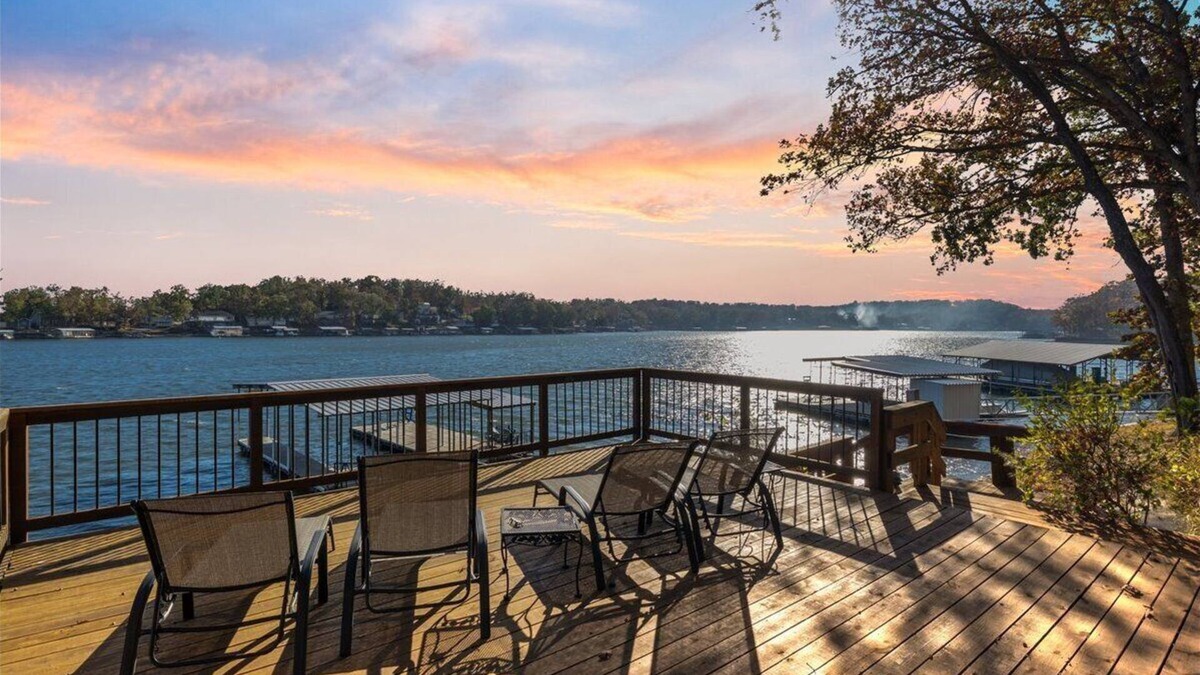 Gravois Mills House | 2 Lakefront Homes: Wide Decks, Great View, Kayaks