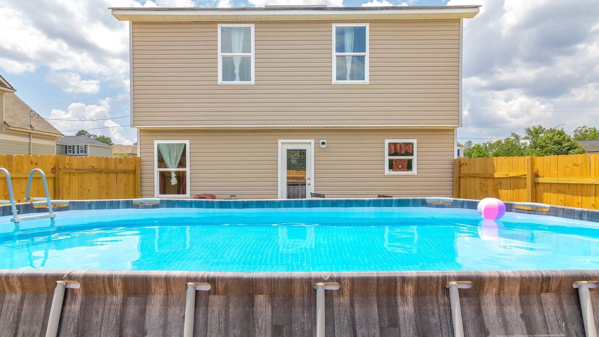 Columbus House | 2 Large Homes, Same Street! - The Moore Twins
