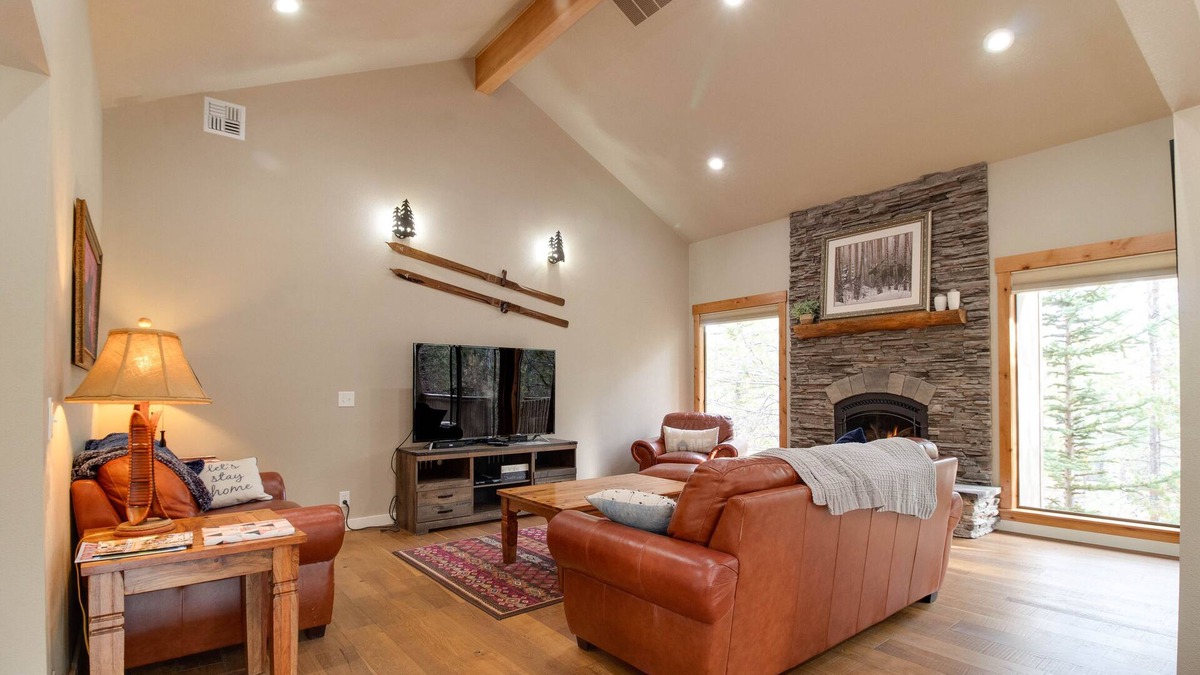 Sunriver House | #2 Lark Lane, Lark Retreat, Near Fort Rock Park, 12 SHARC passes, Sauna