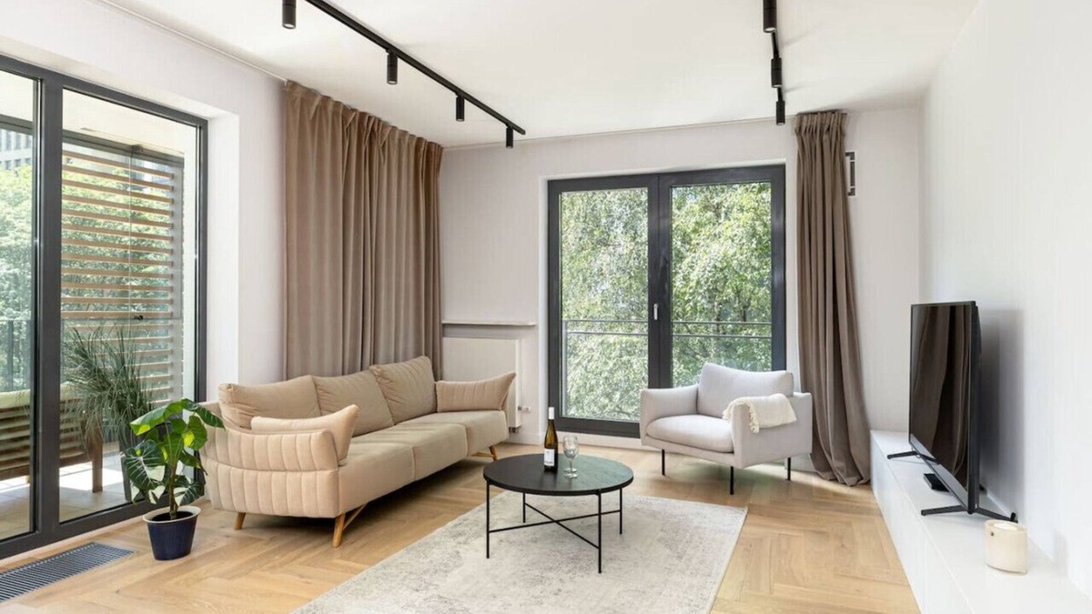 Srodmiescie Połnocne Apartment | 2 Luxurious Apartments in Same Building by ECRU