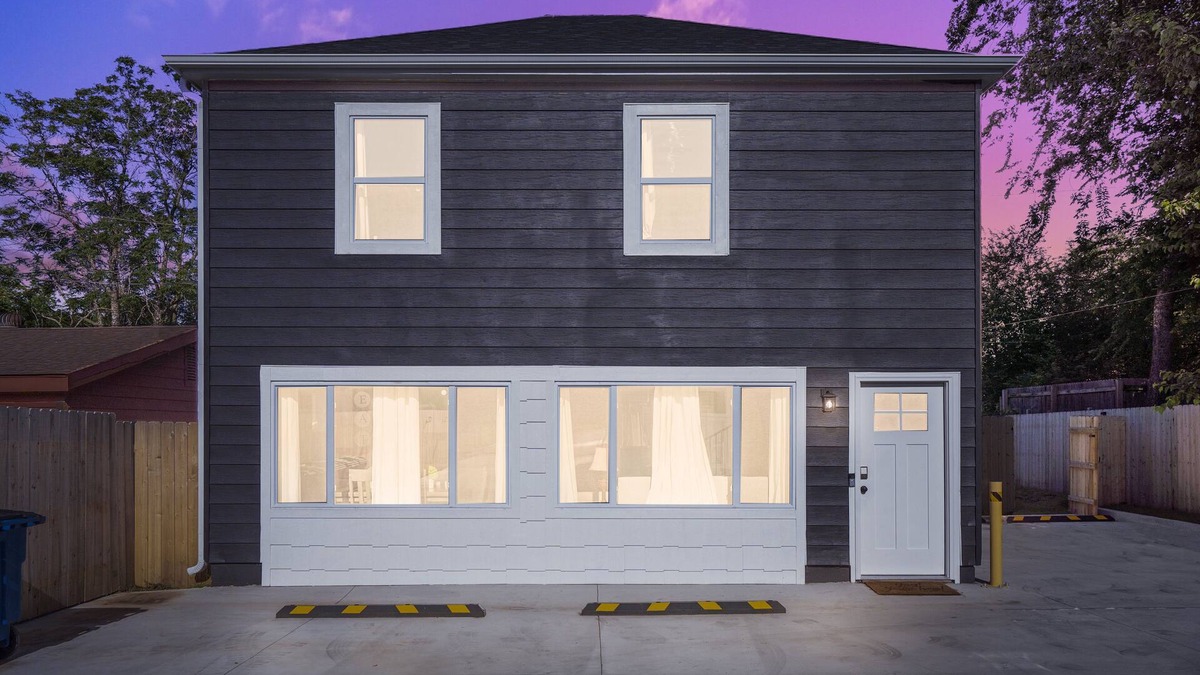 Cherry Street House | 2 Luxury Homes | Utica Square | 5 BR & 4 BA