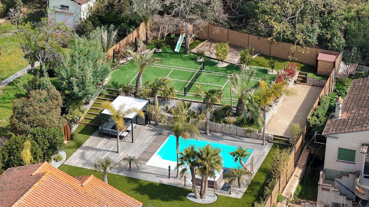 Frejus Apartment | 2 luxury suites with spa, tennis, golf & 1300m² private garden in Côte d'Azur