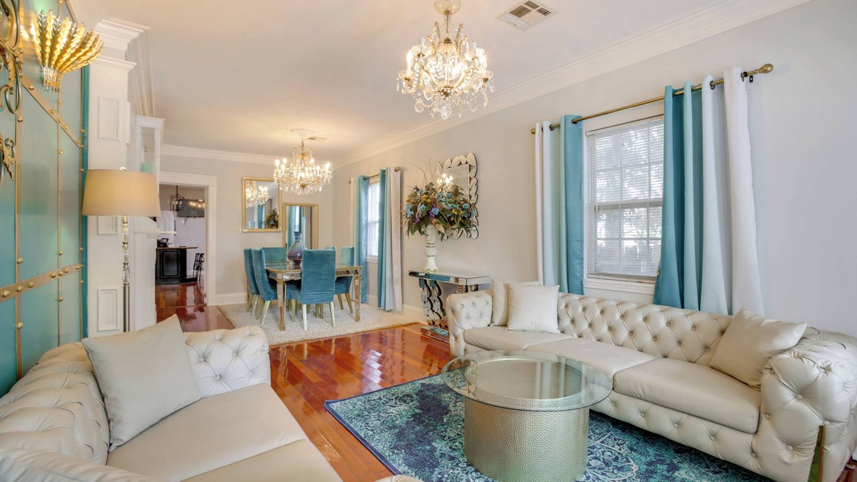 Central Carrollton Association House | 2 Mi to Audubon Park: Glam NOLA Gem