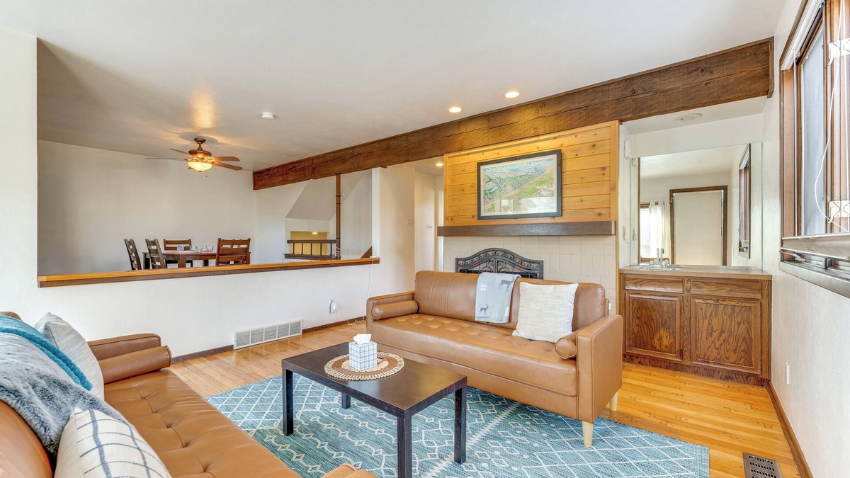 Boulder House | 2 Mi to CU Boulder: Townhome w/Private Deck!